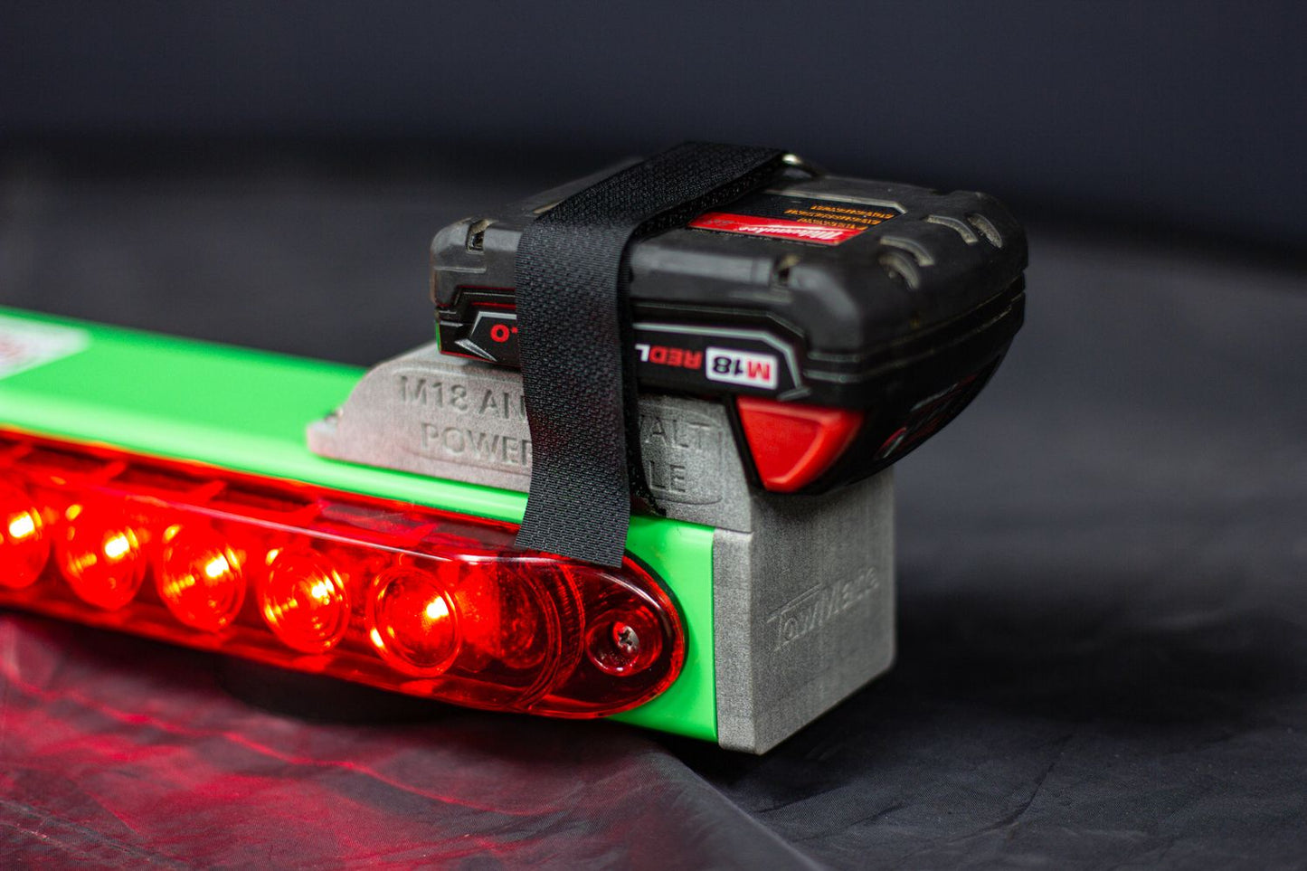 TM22MDW: Wireless Tow Light
