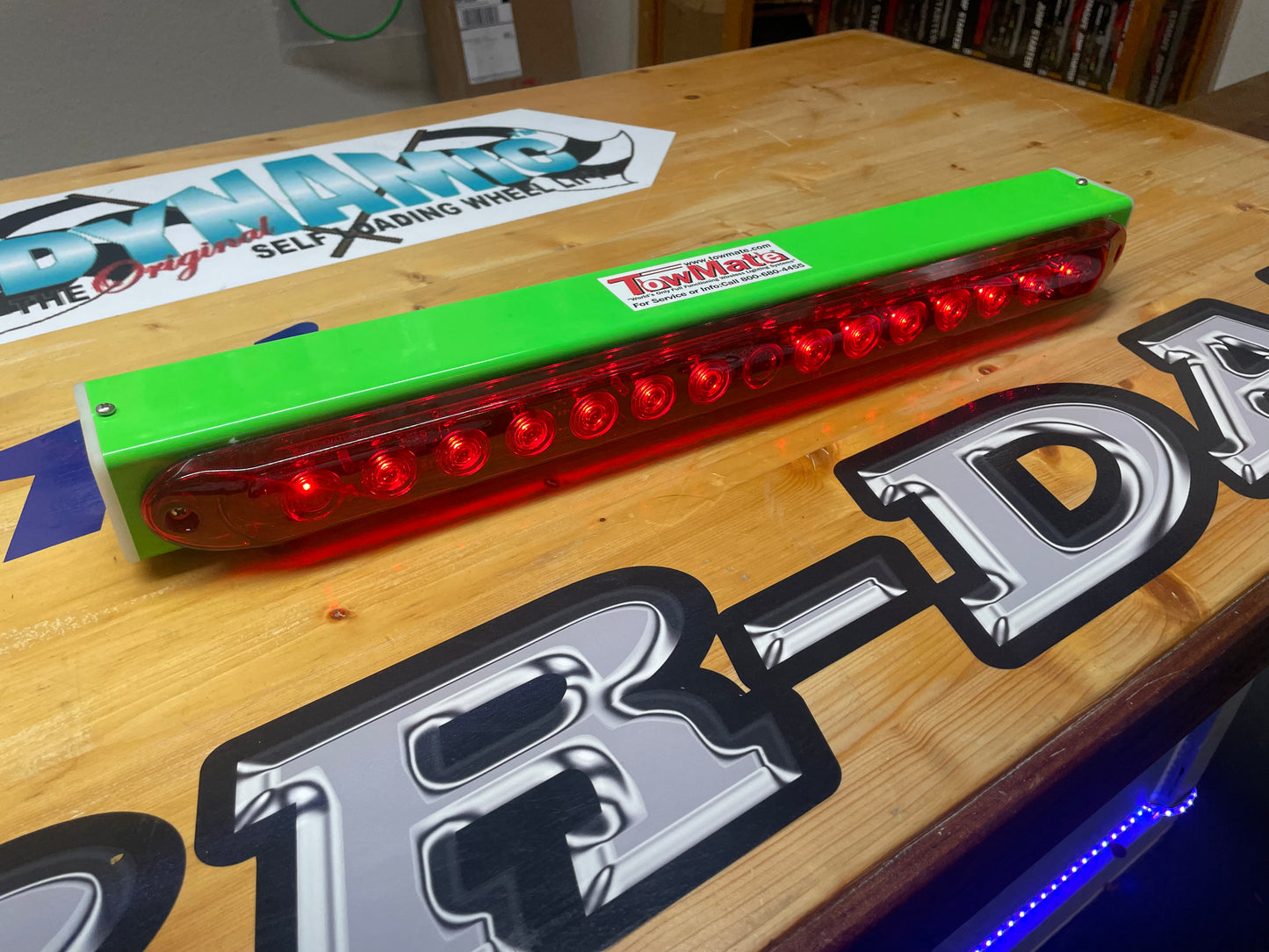 TowMate 22" Wireless Tow Light, Lead Acid